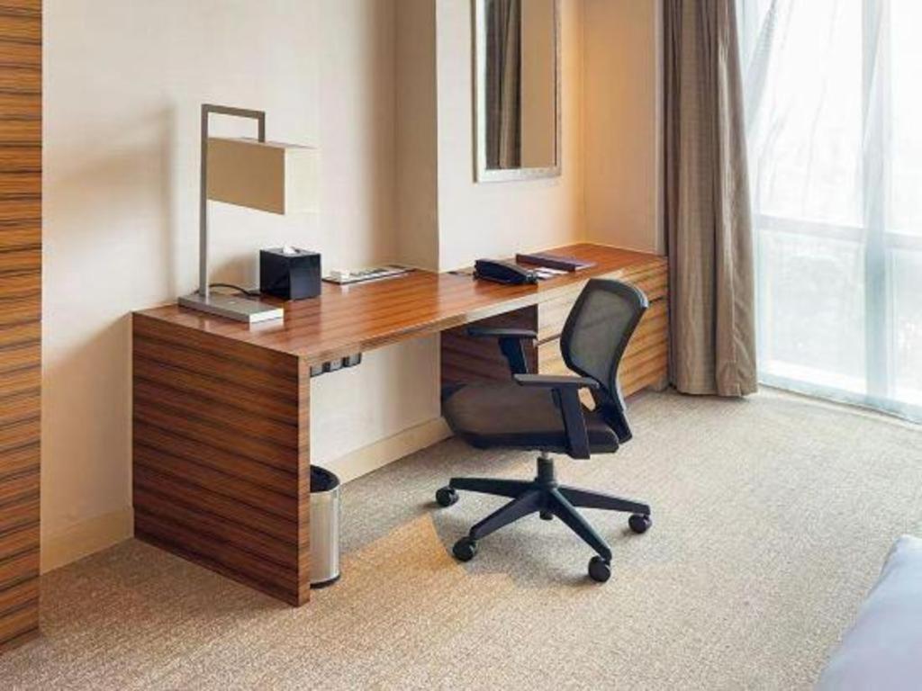 New World Guiyang Hotel Екстер'єр фото