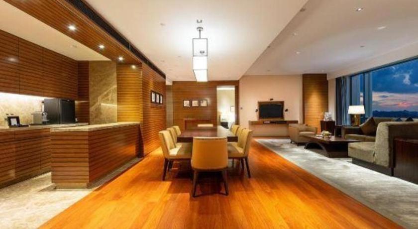 New World Guiyang Hotel Екстер'єр фото