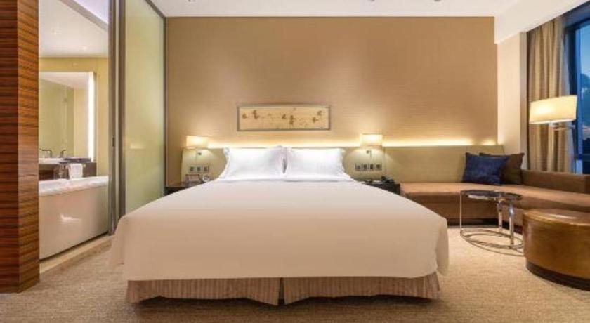 New World Guiyang Hotel Екстер'єр фото