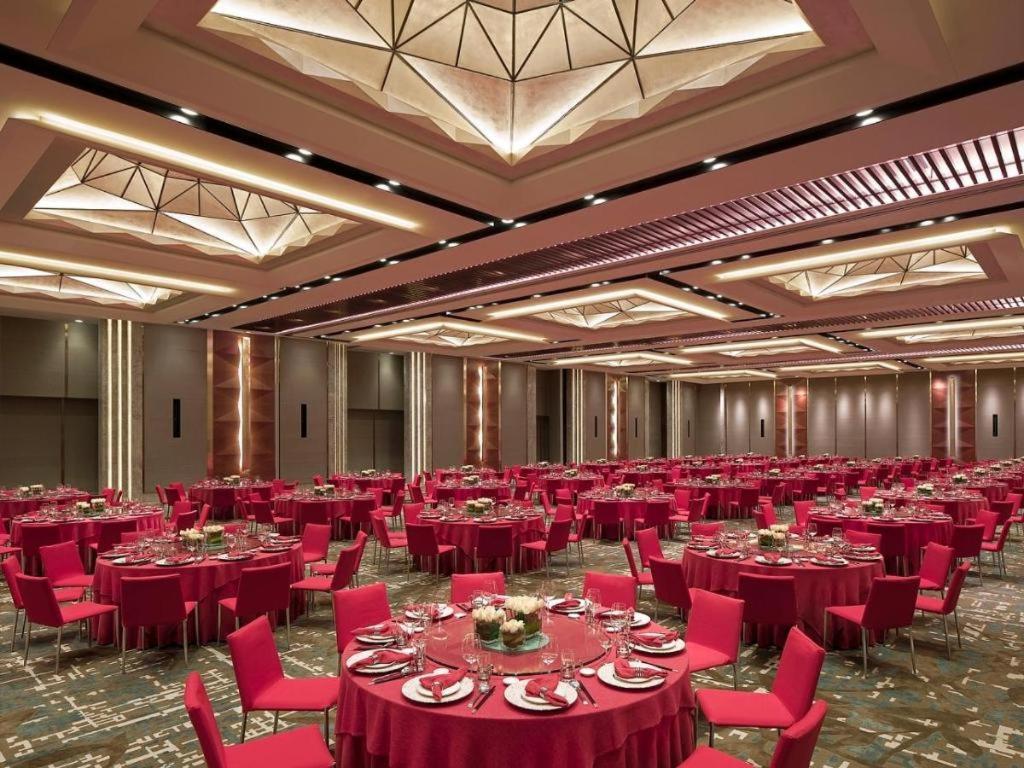 New World Guiyang Hotel Екстер'єр фото