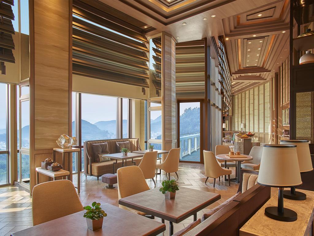 New World Guiyang Hotel Екстер'єр фото